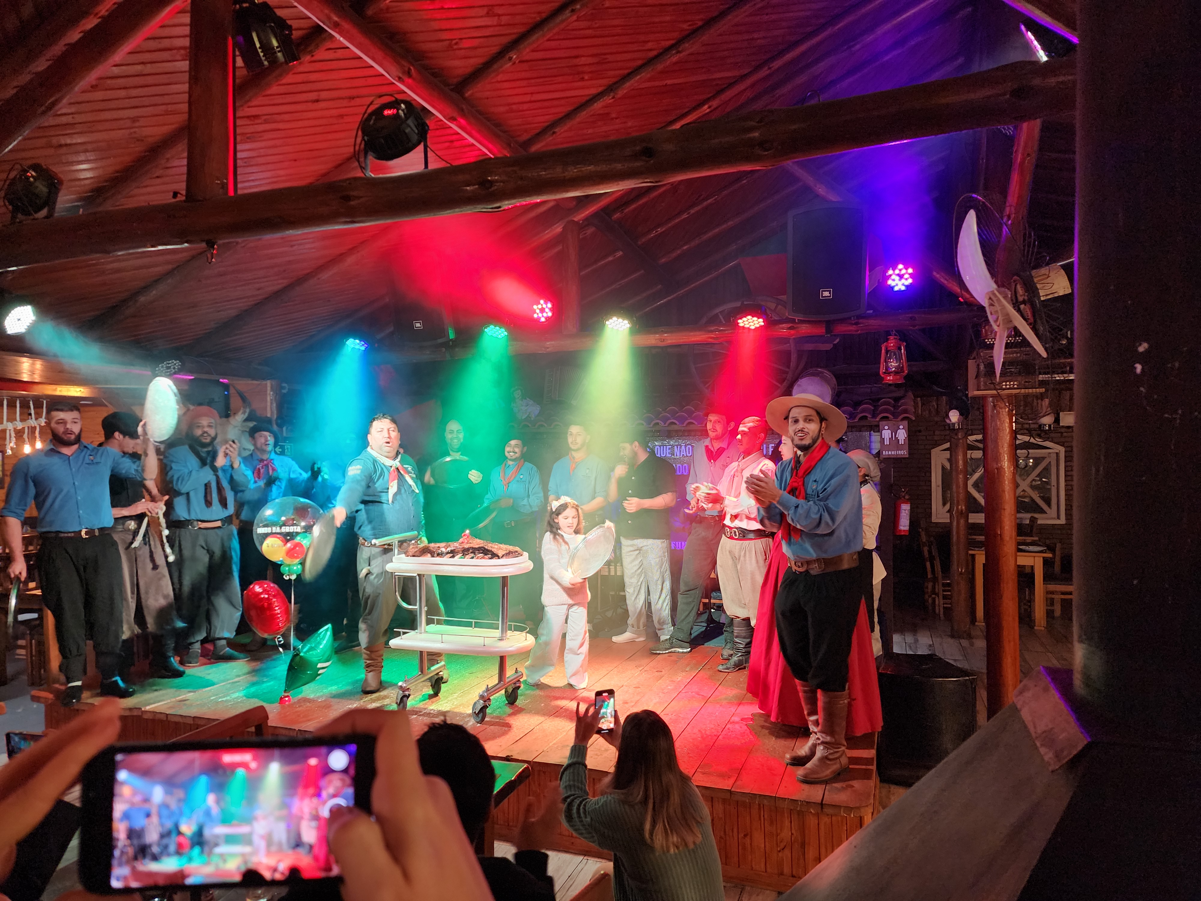 Festa Gaúcha à noite